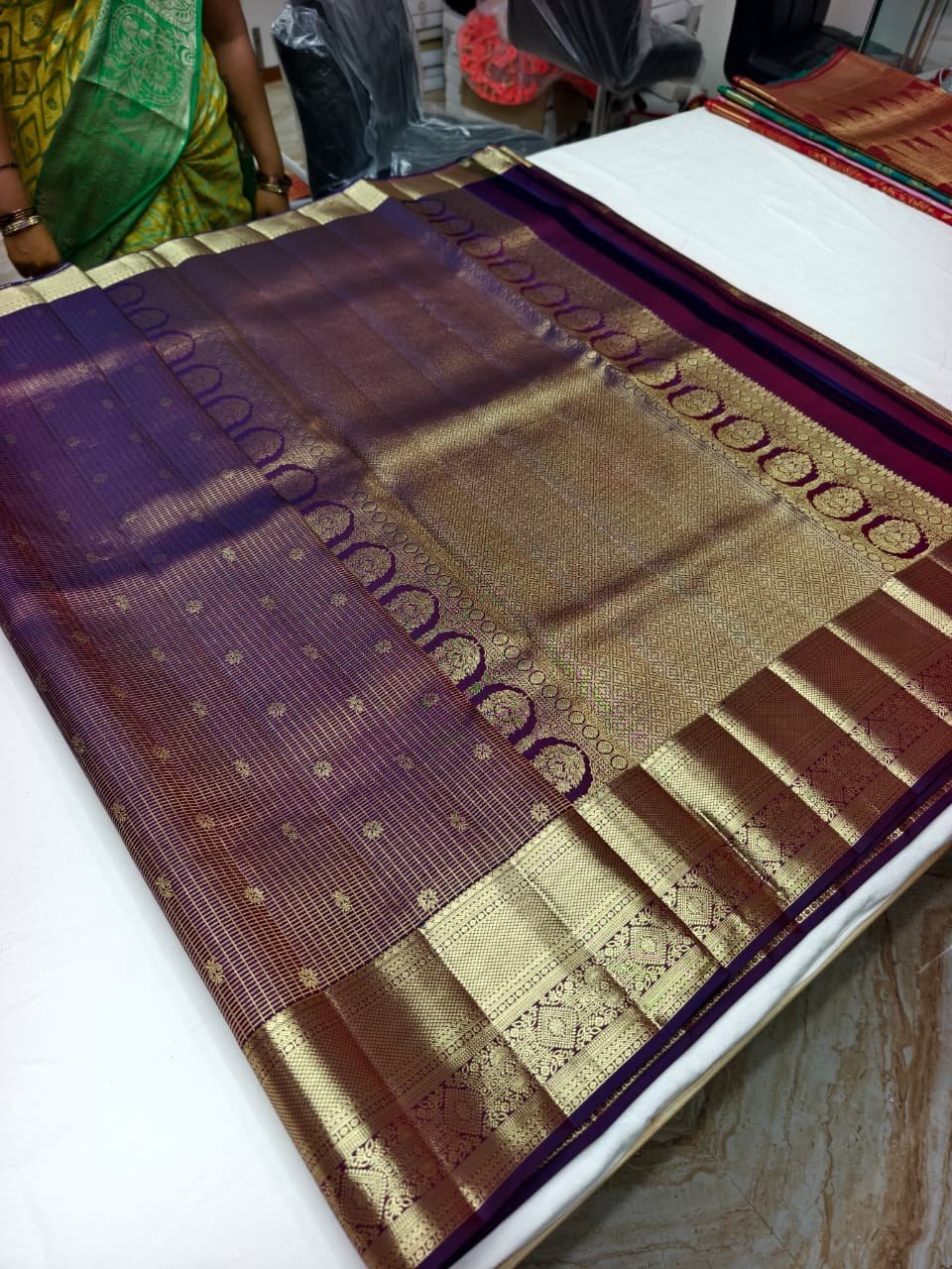 Purple Handloom Self Brocade Vintage Saree - Floral Butta Weave with Scalloped Pallu - detail view 3
