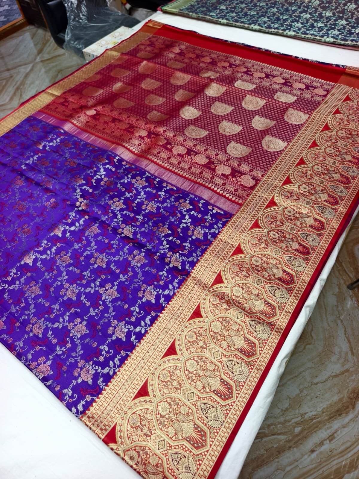 Blue Violet Meenakari Pattu Saree with Red Gold Temple Border - pallu detail