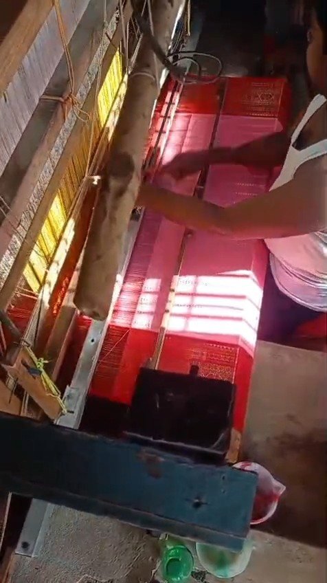 Dharmavaram handloom silk saree weaving process on the loom