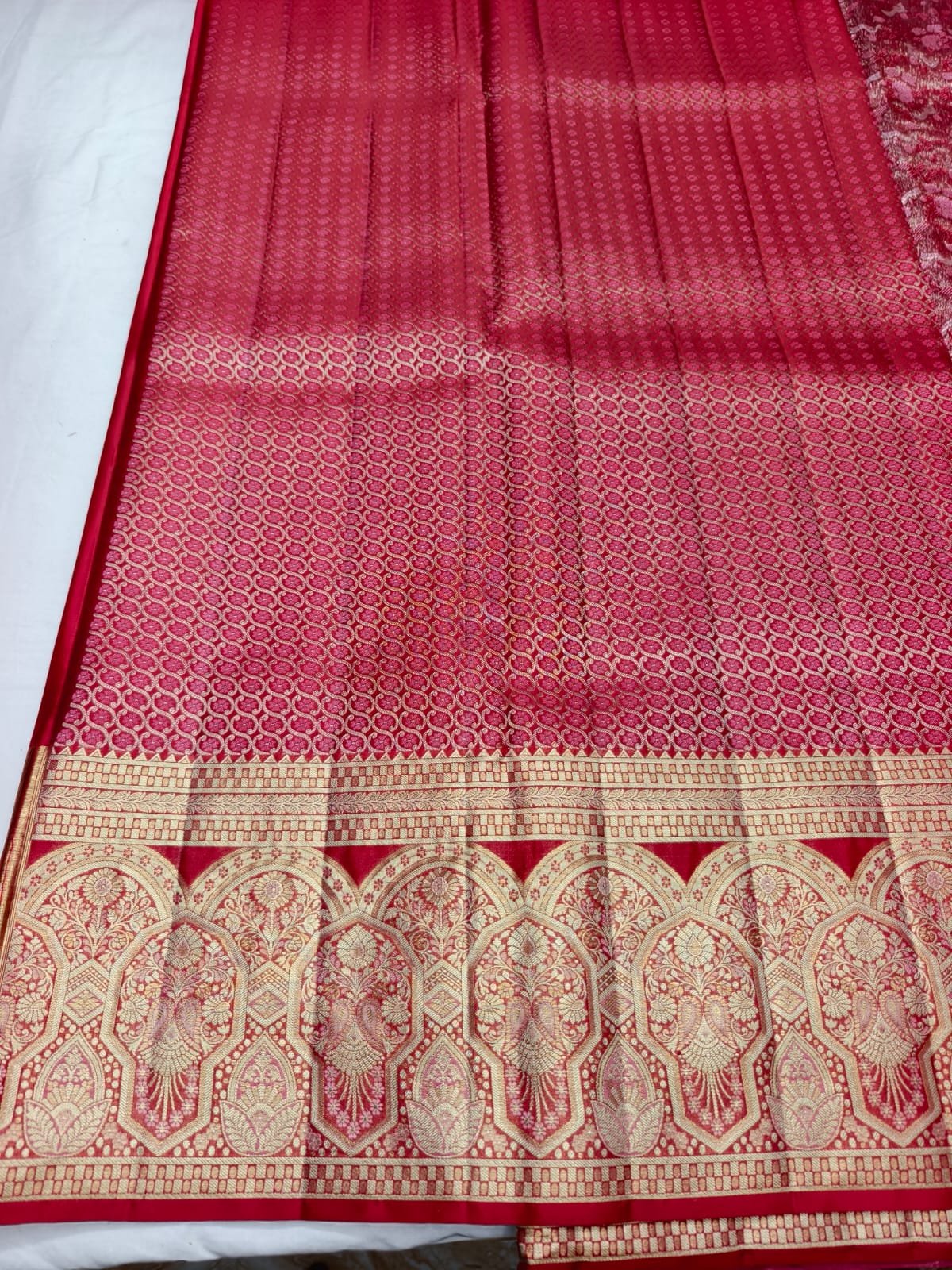 Pink Meenakari Pattu Saree with Red Gold Paisley Pallu - close-up view