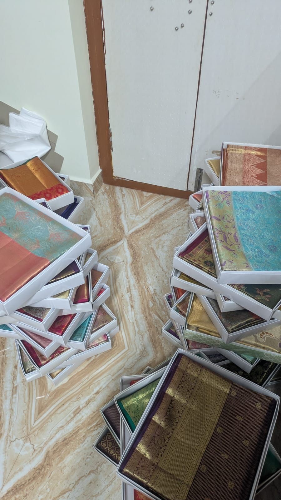 Ramanji Handlooms Dharmavaram silk saree manufacturer stock floor