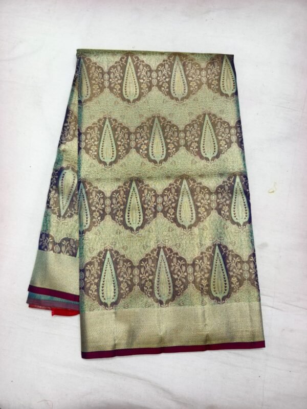 Cream Dark Pattu Saree